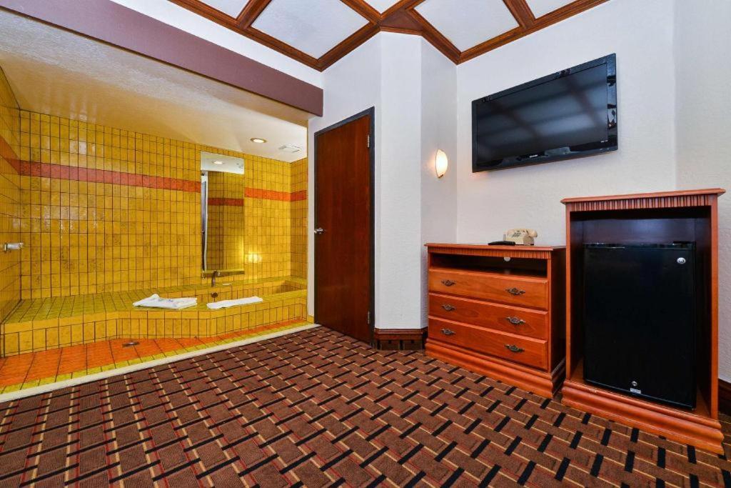 Americas Best Value Inn & Suites Los Angeles Downtown Sw Ngoại thất bức ảnh